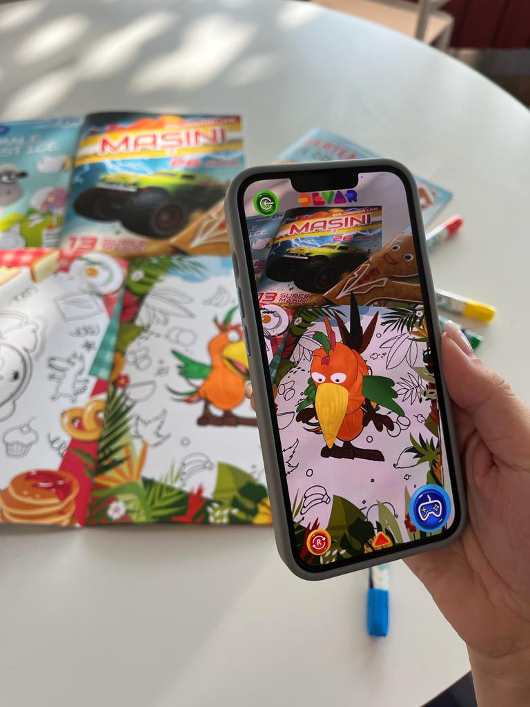 Carteom - Carte de colorat cu Realitate Augmentată, 4D