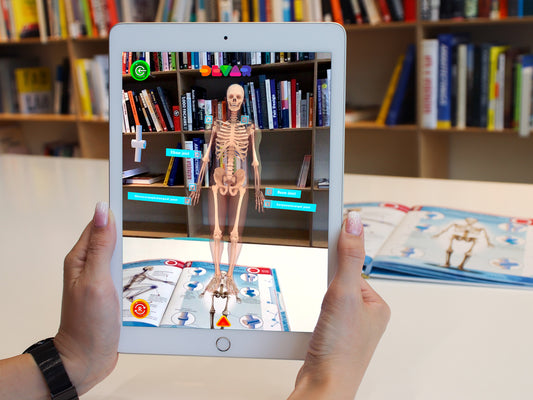 Corpul Uman - Enciclopedie Anatomie cu Realitate Augmentată, Carteom